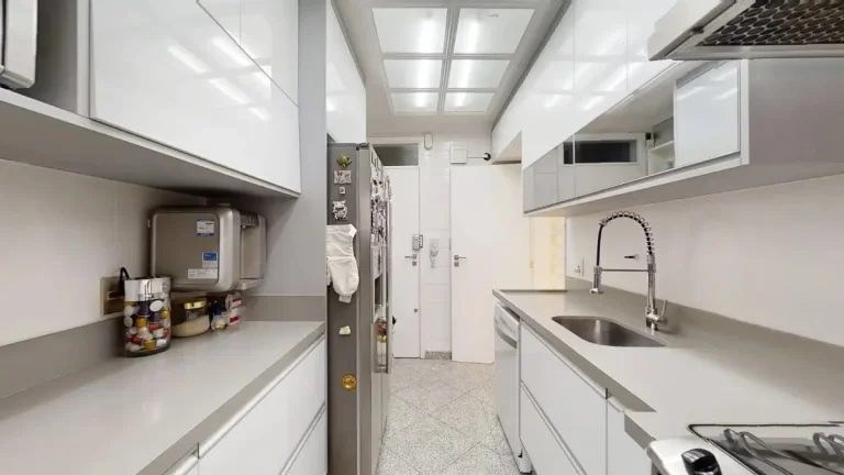 Imagem Apartamento Cobertura Duplex 210M², 3Q, 2 Suítes, 4 Banheiros, 1 Vaga, Academia, Piscina, Brinquedoteca, Churrasqueira, Gerador, Quadra, Gerador.