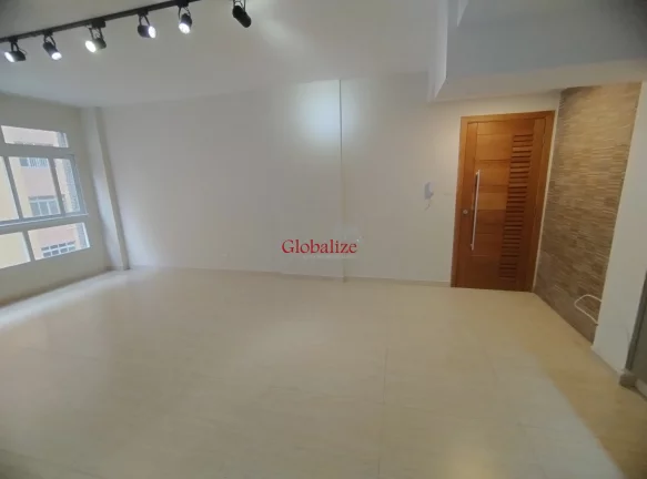 Imagem Apartamento de 3 dormitórios com vaga na rua da praia em Santos por R$965.000,00