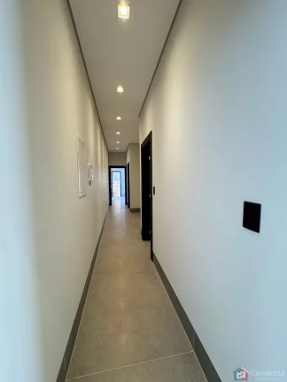 Imagem Casa à Venda no Condomínio Villagio em Patos de Minas – 3 Suítes, Piscina Aquecida e Alto Padrão