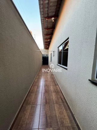 Imagem Casa com 3 dormitórios à venda, 90 m² por R$ 370.000,00 - Jardim Bandeirantes - Itumbiara/GO