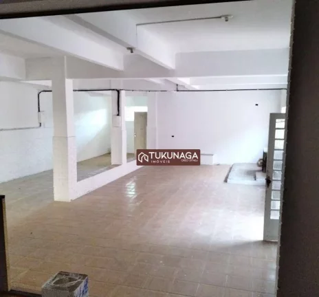 Imagem Sobrado com 4 quartos para alugar, 380 m² por R$ 5.893/mês - Vila Hermínia - Guarulhos/SP