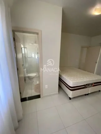 Imagem Sobrado amplo e Reformado no Centro – 330m² e a 500m da Praia!