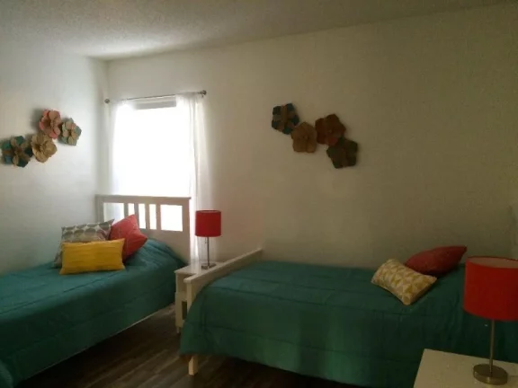 Imagem CASA EM KISSIMEE-FL PARA ATÉ 16 PESSOAS, SITUADA EM CONDOMÍNIO FECHADO