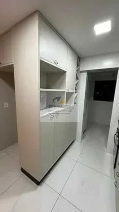 Imagem Vendo Apartamento com 86 m², 3 quartos s/2 suítes, sala p/ 2 ambientes e 2 vagas