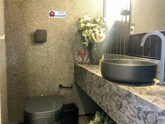 Imagem CASA PRONTA COLINAS CAMBORIÚ SC BRASIL R$ 3.800.000,00