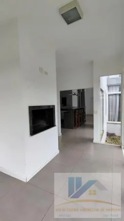 Imagem Casa para Venda em São José dos Pinhais, Campo Largo da Roseira, 4 dormitórios, 4 suítes, 4 banheiros, 5 vagas