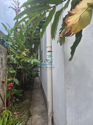 Imagem Casa com 3 dormitórios a venda no Lazaro em Ubatuba.