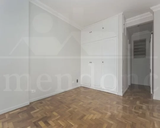 Imagem Apartamento com armários, amplo living para 2 ambientes, lavabo, 3 dormitórios sendo 1 suíte, ban...