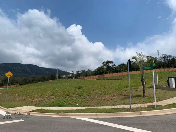 Terreno em Condomínio à Venda em Jundiaí-SP, ALPHAVILLE II - 707,39m² de Área