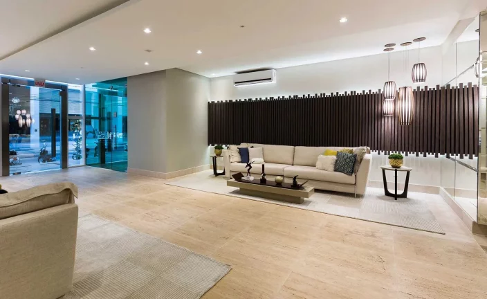 Imagem Apartamento mobiliado com 3 dormitórios sendo 3 suítes e 3 vagas de garagem em Balneário Camboriú/SC