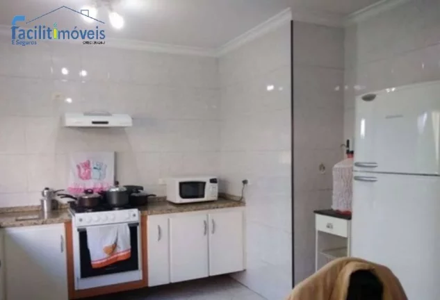 Imagem SOBRADO 3 DORMITÓRIOS COM 1 SUÍTE - VILA GILDA - SANTO ANDRÉ