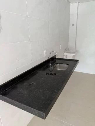 Imagem Apartamento com varanda / sacada e elevador à 240m da praia do Bessa - AP2868