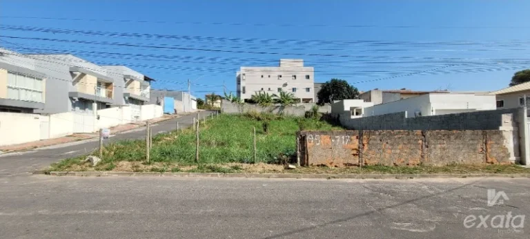 Imagem lote em jacaraipe, bairro castelandia, de esquina medindo 10x30, escriturado e registrado, pronto pra financiamento ou pagamento a vista