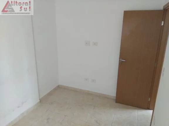 Imagem Apartamento à venda na Guilhermina, Praia Grande-SP: 2 quartos, 1 suíte, 1 vaga de garagem e 56m² de área. Adquira já!