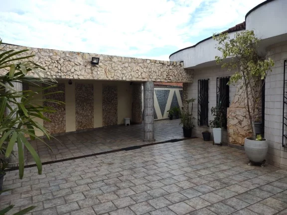 Imagem Imperdível casa à venda em São Paulo-SP, Vila Londrina: 5 quartos, 3 suítes, 7 banheiros, 5 vagas de garagem, 450m².