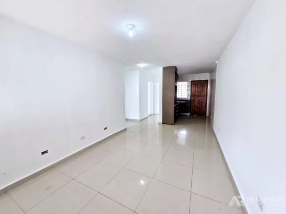 Imagem Casa de 03 Dormitórios para Locação no Bairro Gralha Azul em Fazenda Rio Grande