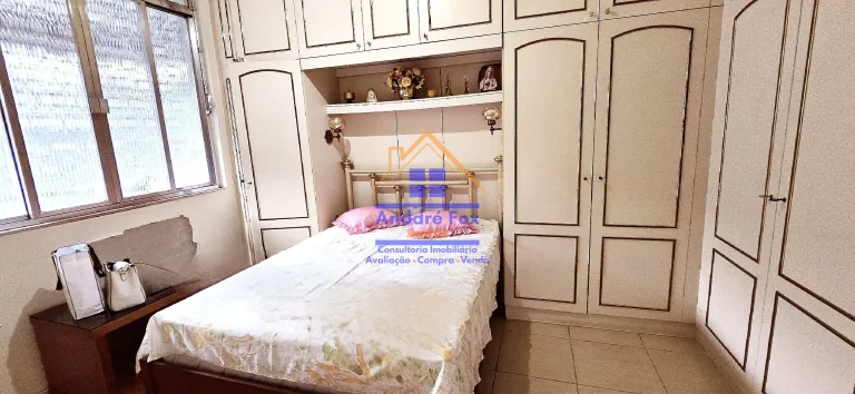 Imagem Casa com 2 salas, varanda, 3 quartos, copa coz., depend., a de serv., quintal, vaga 3 carros, à venda, 185 M², por R$ 1.300.000 – Grajaú - Rio de Janeiro / RJ.