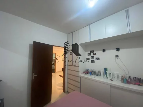 Imagem Linda Casa 3 quartos 02 suítes 08 vagas Bairro Jardim Laguna