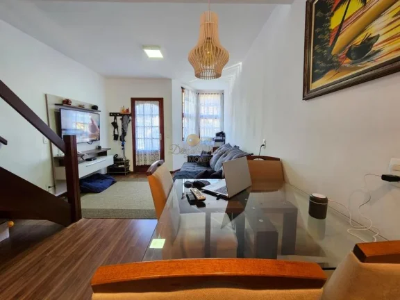 Imagem Casa em Condomínio para Venda em Teresópolis / RJ no bairro Parque do Imbui