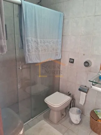 Imagem TERRENO COM 2 CASAS À VENDA.
Casa 1: 3 dormitórios, sendo 1 suíte com hidromassagem, 3 salas, coz...