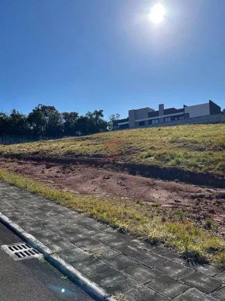 Imagem TERRENO à venda com 1000m² por R$ 750.000,00 no bairro Jardim Amélia - PINHAIS / PR