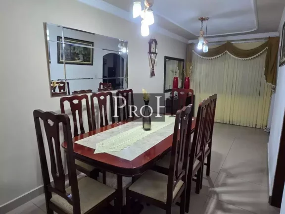 Sobrado com 3 Quartos à Venda, 207 m² em Jardim Santo André - Santo André