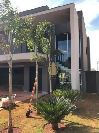 Imagem Sobrado com 4 suítes com piscina integrada na área de lazer no Alphaville