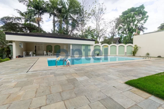 Imagem Casa Alto padrão 4 suítes no Parque Anchieta com piscina e churrasqueira