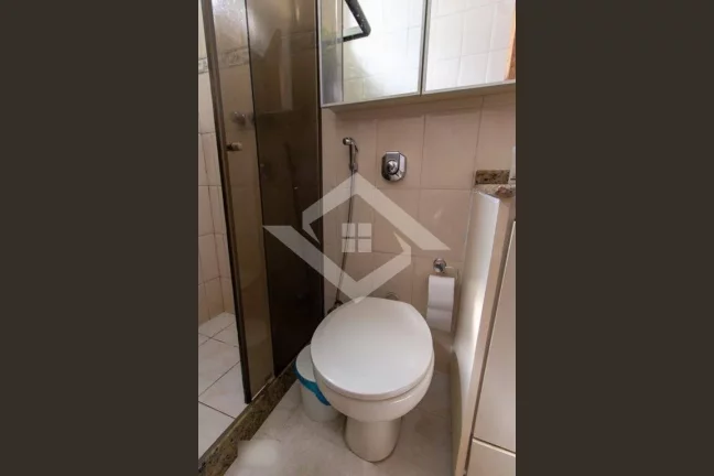 Imagem Apartamento de 2 Quartos para Venda em Botafogo com 70 m²