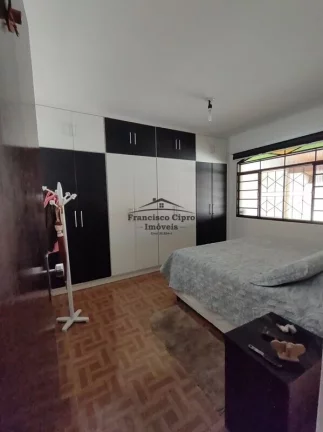 Imagem Casa à venda no bairro Jardim Aeroporto - Guaratinguetá/SP