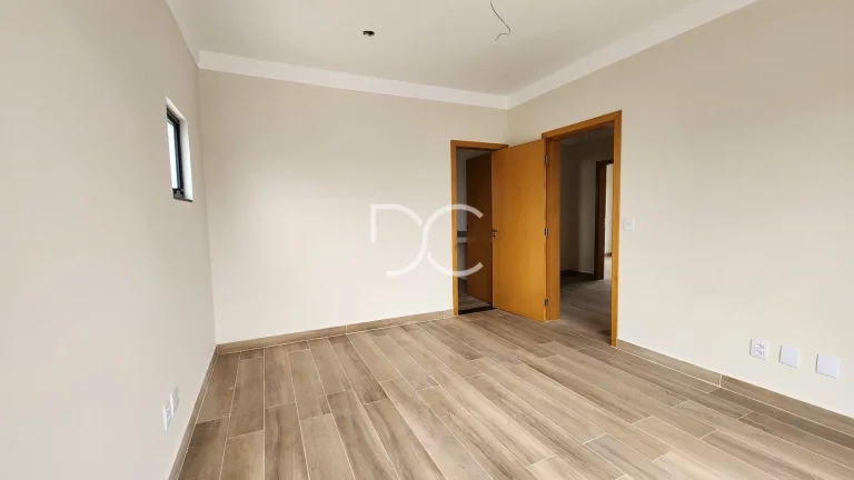 Imagem Condomínio Terras de São Francisco - Venda Sobrado AC 168 m² | AT 194,62 m² | 3 Dorm | 1 Suíte | 3 Ban | 2 Vagas