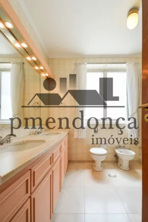 Imagem Apartamento na Rua Rio de Janeiro com 276 m², 4 quartos e 2 vagas em Higienópolis.