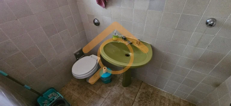 Imagem Casa de luxo em Interlagos: 4 quartos, 2 suítes, 3 salas, 5 banheiros, 6 vagas, 350m² de área - São Paulo-SP.