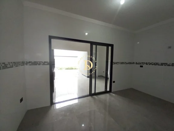 Imagem Sobrado - Parque Industrial - SJC/SP - 3 Suítes - 115m²