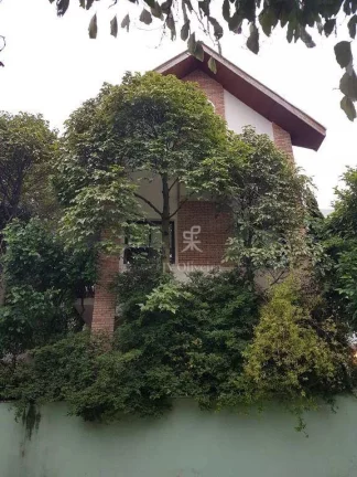 Imagem Casa à venda ao lado do Colégio Miguel de Cervantes, 530 m² com 3 suítes, 4 vagas - Morumbi /SP