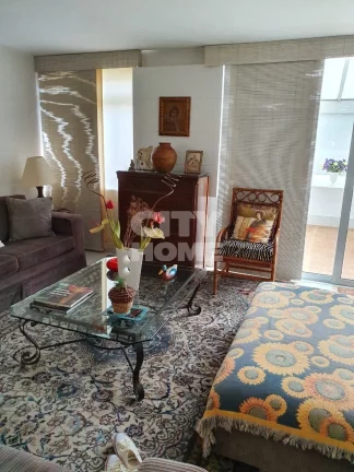 Imagem Apartamento à venda em andar alto, um por andar, com 2 quartos, sendo 1 suíte com closet e o segun...