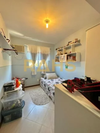 Imagem Apartamento Espaçoso com 1 Suíte + 2 Quartos no Bairro Atiradores, divisa com Anita Garibaldi. Loc...