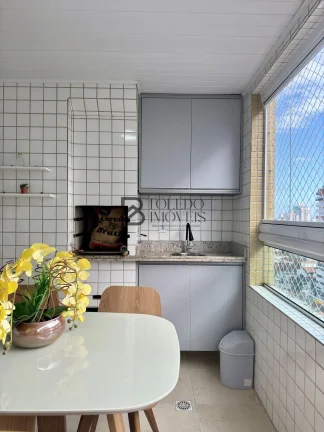 Imagem Apartamento com 2 Dormitórios com 1 Suíte no bairro Guilhermina - Praia Grande