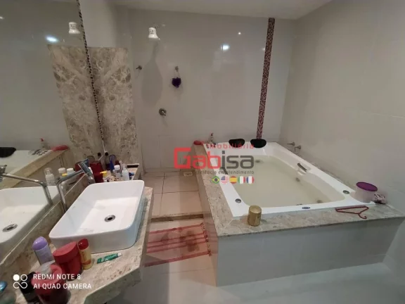 Imagem Casa com 3 dormitórios à venda, 227 m² por R$ 590.000,00 - Jardim Olinda - Cabo Frio/RJ
