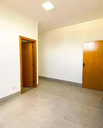 Imagem Casa De 4 Suites No Bairro Das Industrias Senador Canedo