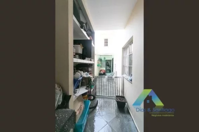 Imagem Casa à venda com 205m², 3 quartos e 2 vagas