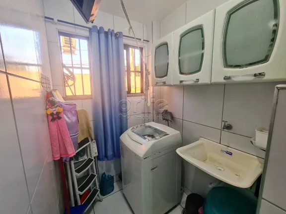 Imagem Localizado no bairro Henrique Jorge, ficando a apenas 800 metros da Pracinha do Henrique Jorge. Com ...