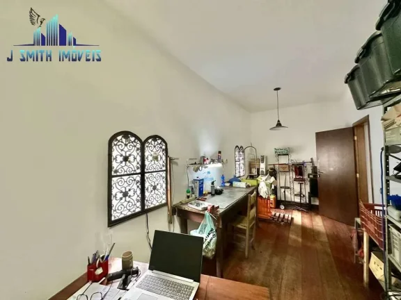 Imagem Casa 4 suítes, salão, escritório, adega, 7vagas (4 cobertas).Granja Vianna.