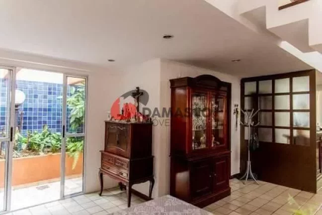 Imagem Sobrado à venda 4 Quartos, 4 Suites, 8 Vagas, Jardim, Santo André - SP