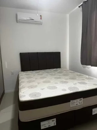 Imagem Apartamento com 2 dormitórios e 1 vaga de garagem em Porto Belo/SC