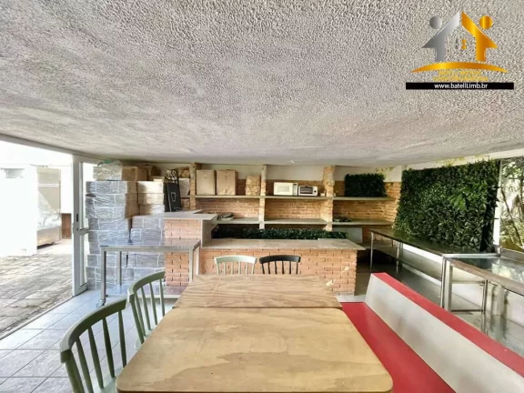Imagem Casa à venda com arquitetura brasileira, na Granja Viana, Cotia - SP | Batelli Imóveis