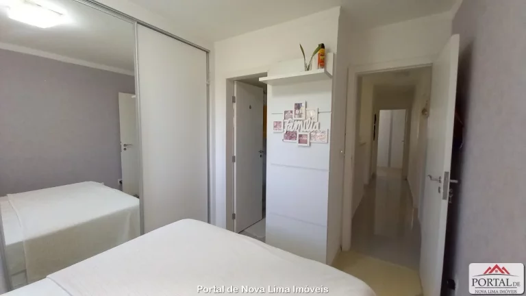 Imagem Casa a venda em Nova Lima, prontinha para você! Uma Casa dos Sonhos Espera por Você no Condomínio Village Royale!