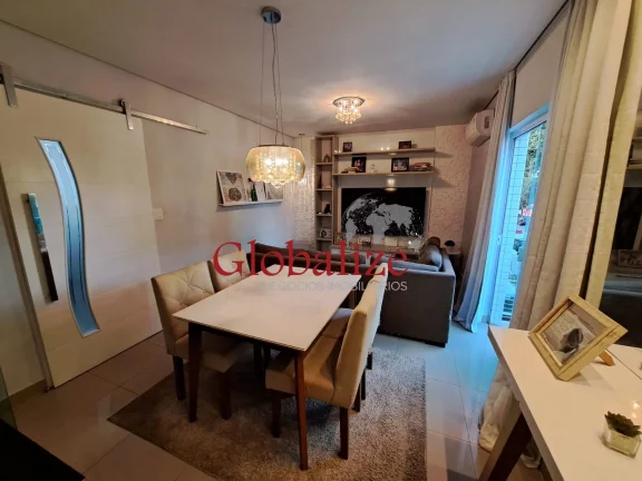 Imagem Sobrado à venda com 3 quartos, 1 suíte, churrasqueira no Embaré em Santos por R$1.600.000,00