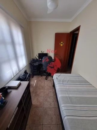 Imagem Ótimo Sobrado com 3 dormitórios e 2 vagas à Venda no bairro Assunção
