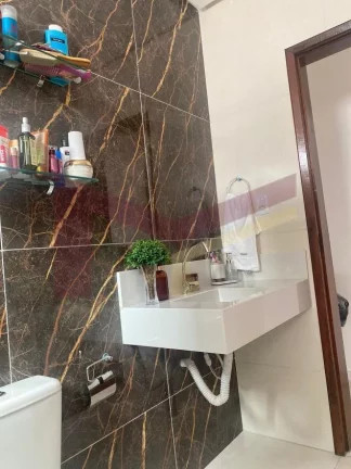 Imagem Casa 3/4 sendo 1 suíte no Sim